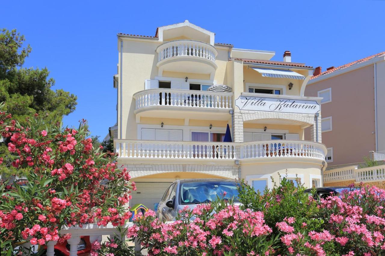 Family Friendly Seaside Apartments Brodarica, Sibenik - 15270 מראה חיצוני תמונה