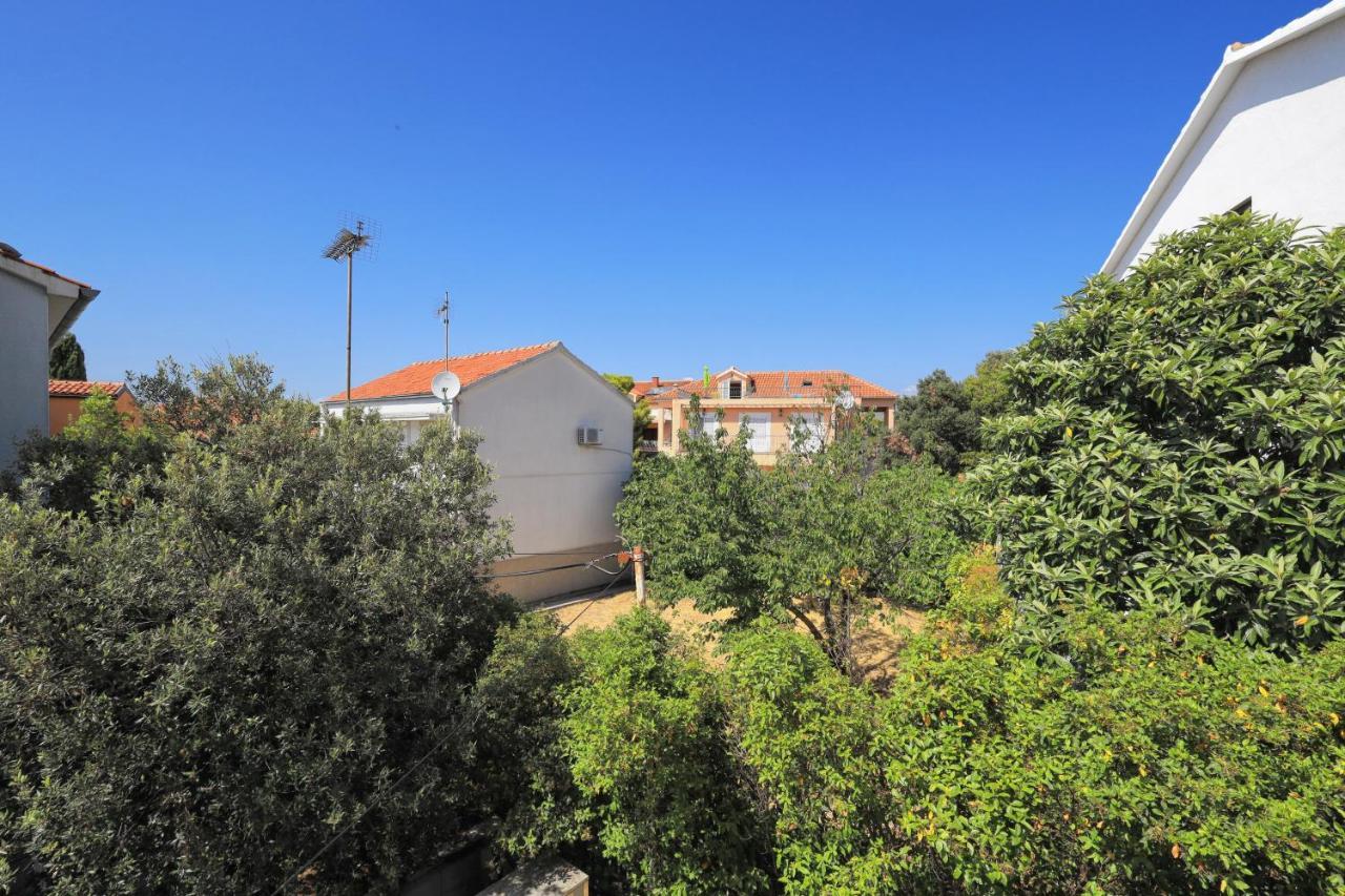 Family Friendly Seaside Apartments Brodarica, Sibenik - 15270 מראה חיצוני תמונה