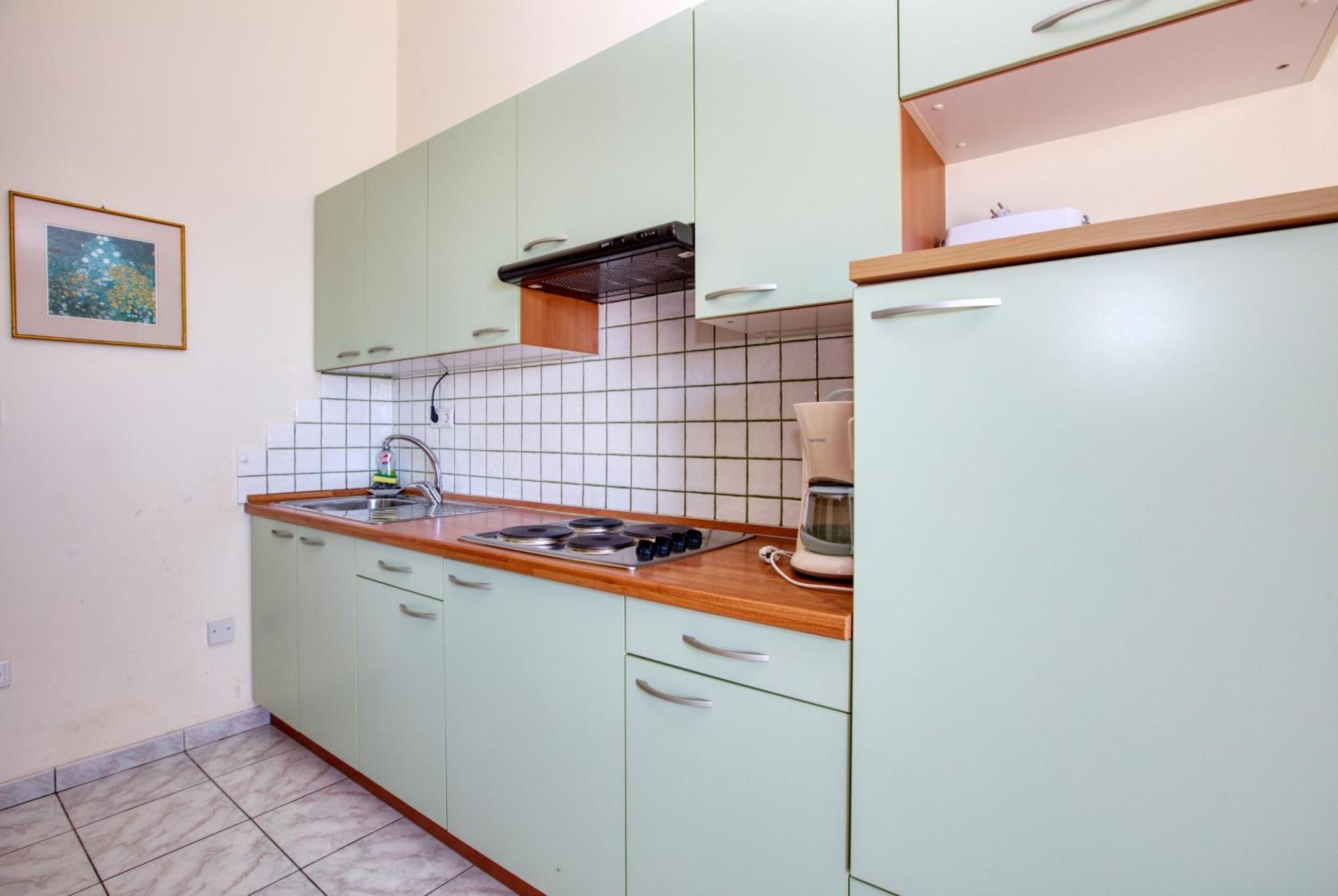Family Friendly Seaside Apartments Brodarica, Sibenik - 15270 חדר תמונה
