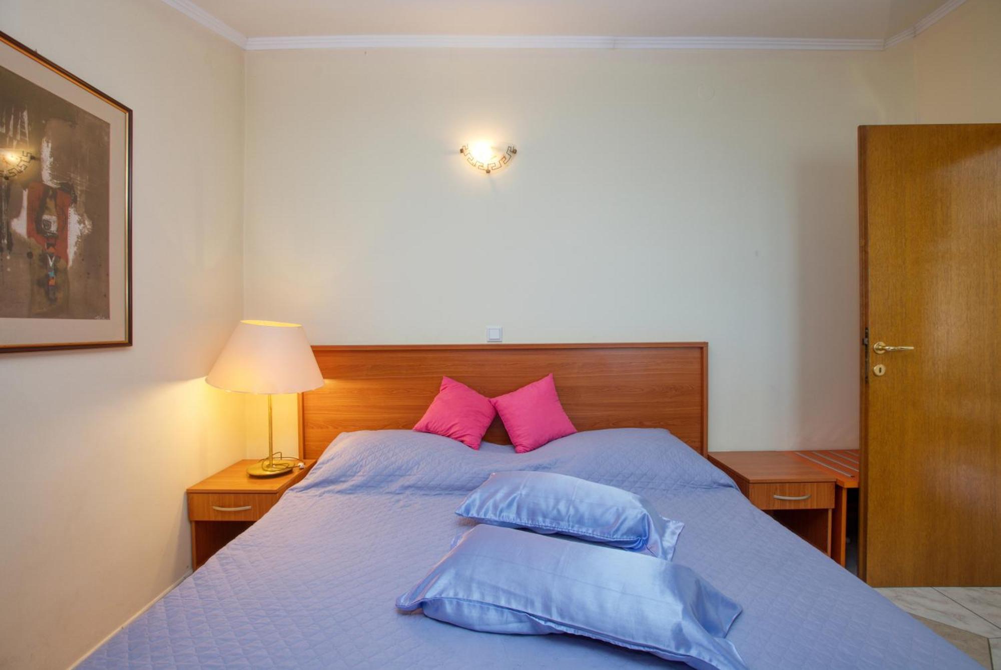 Family Friendly Seaside Apartments Brodarica, Sibenik - 15270 חדר תמונה