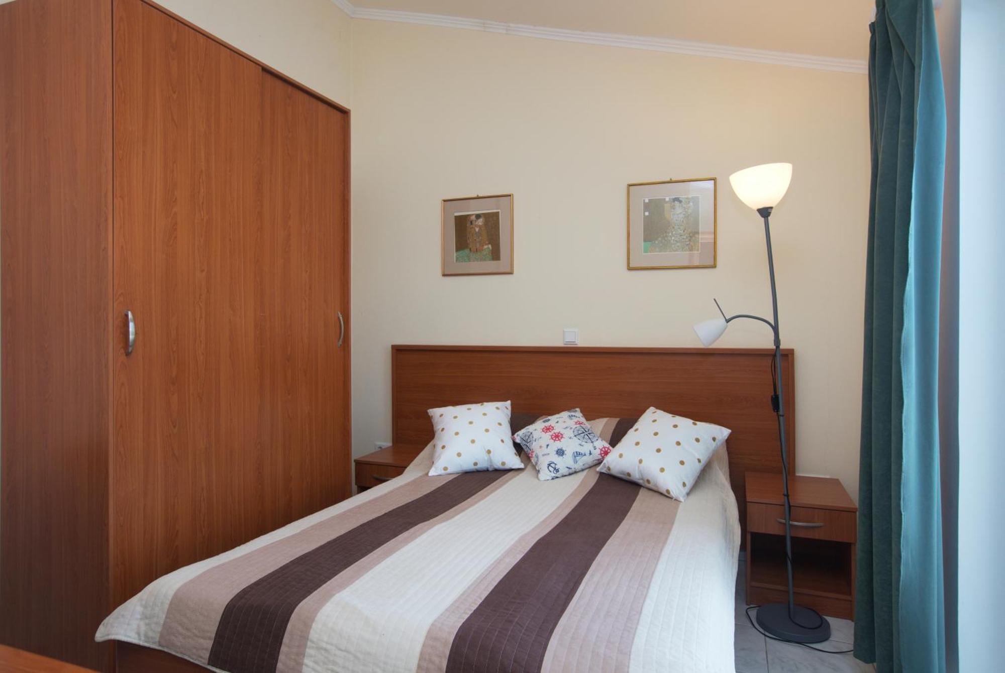 Family Friendly Seaside Apartments Brodarica, Sibenik - 15270 חדר תמונה